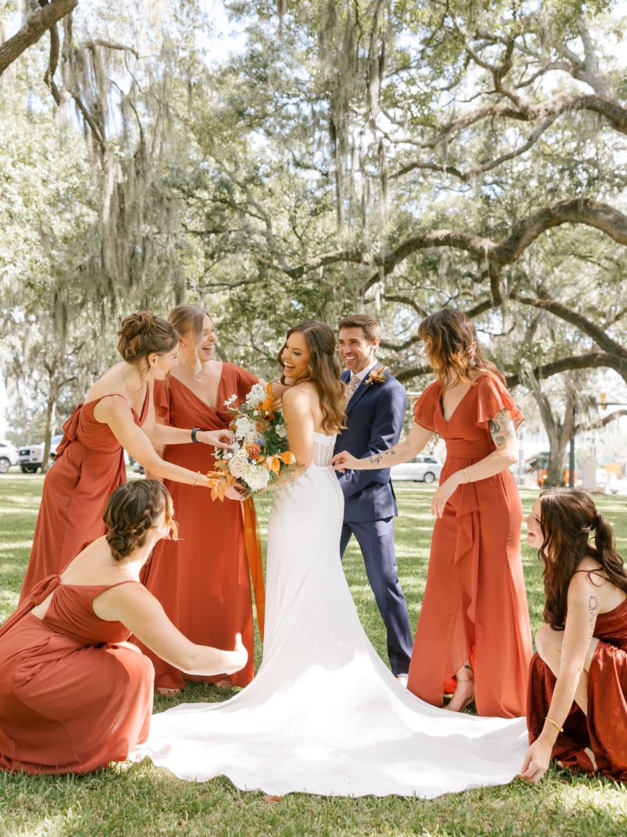 Rustic & warm style came to Savannah for this farm-to-table wedding