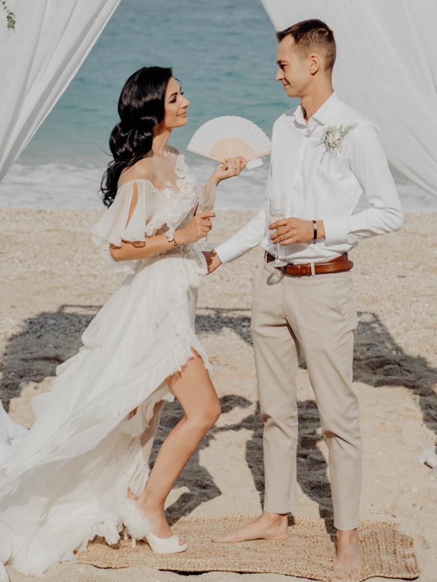 From a hand-drawn sketch to reality: A dream wedding in Greece