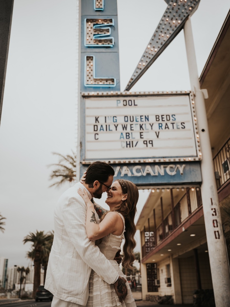 Elvis would have been jealous of this vintage Las Vegas elopement