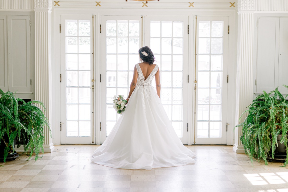 Contemporary Bridal Fashion meets Elegant Old World Mansion