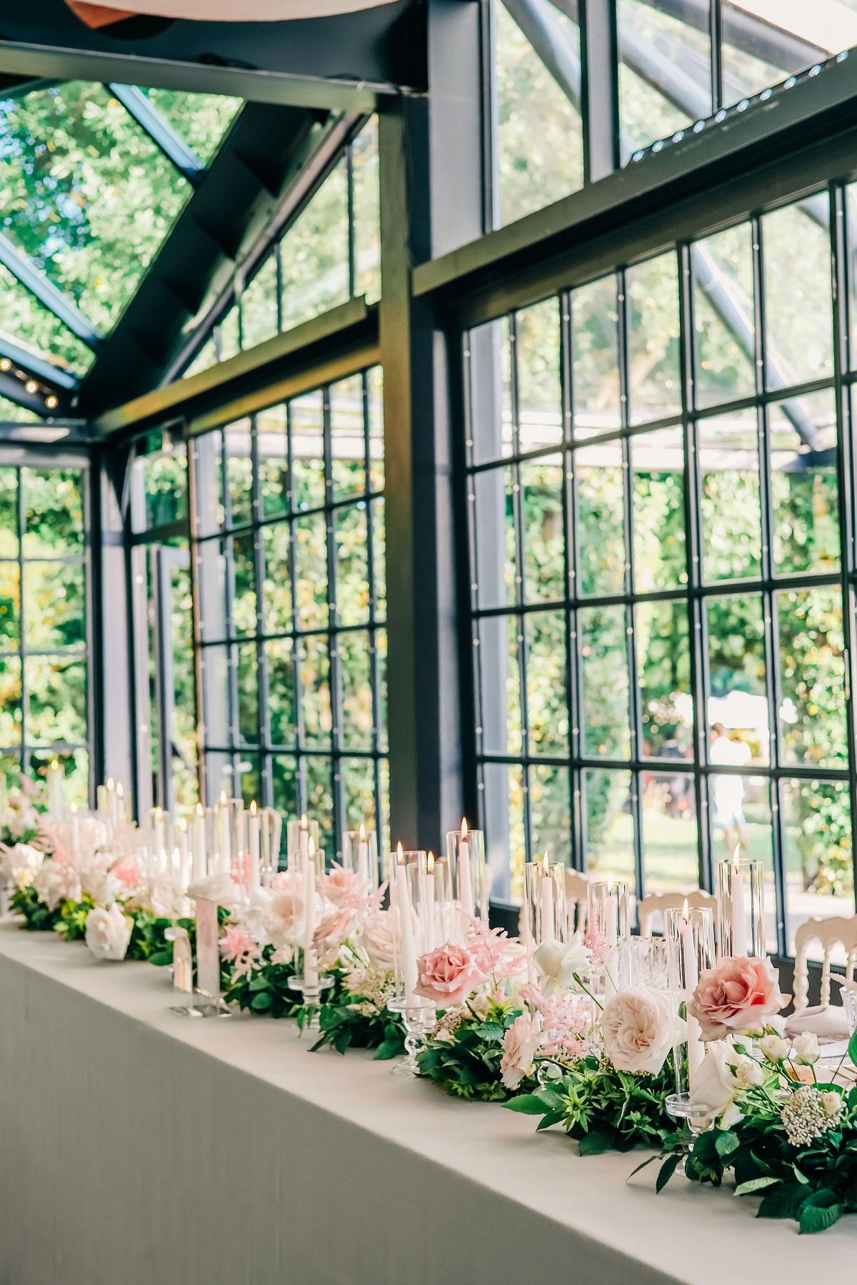 pink and ivory wedding reception flowers