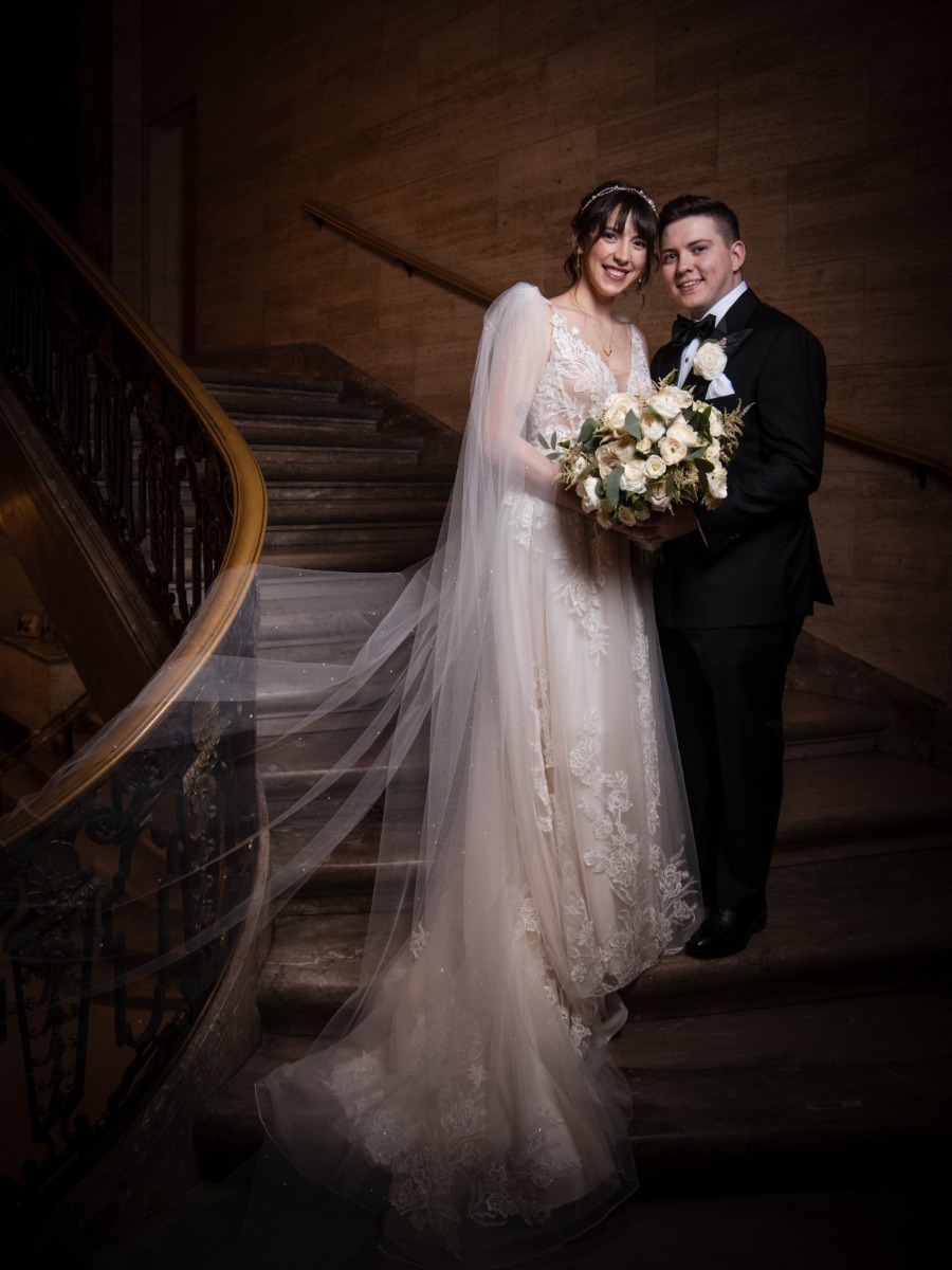 This moody, romantic wedding showed why 