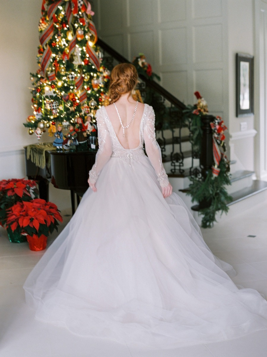 This Christmas Bridal Shoot Will Inspire Your Winter Wedding Dreams