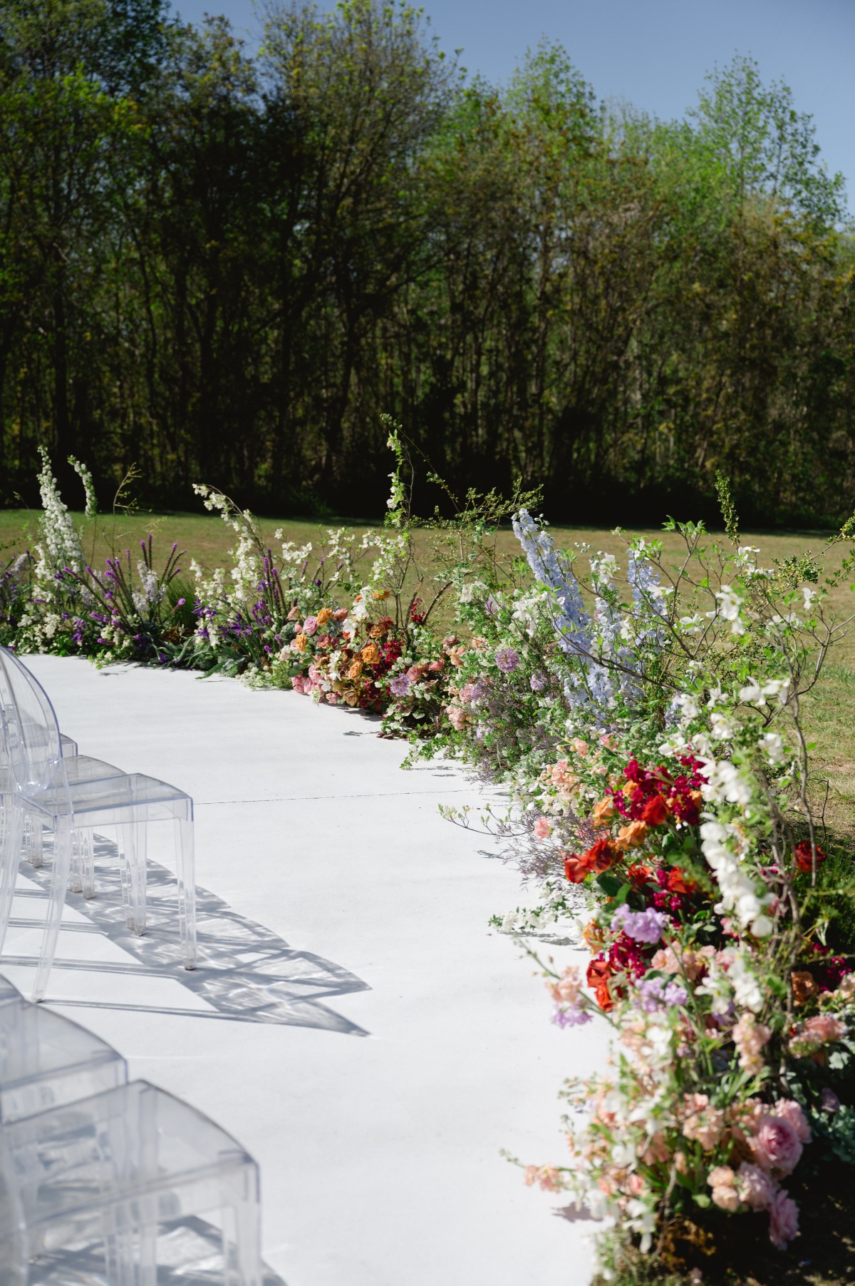 round wedding ceremony