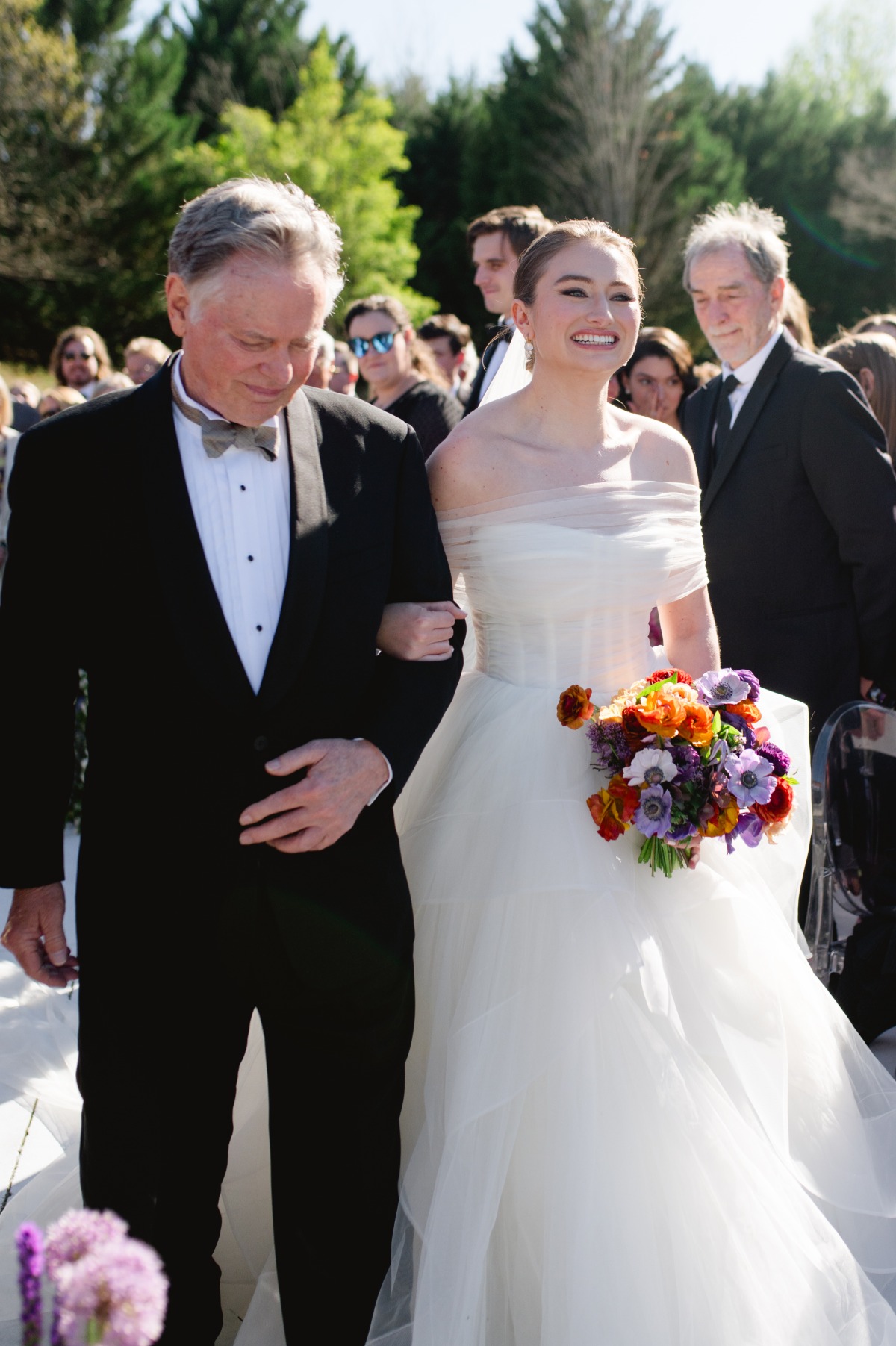 father walking bride down the aisle