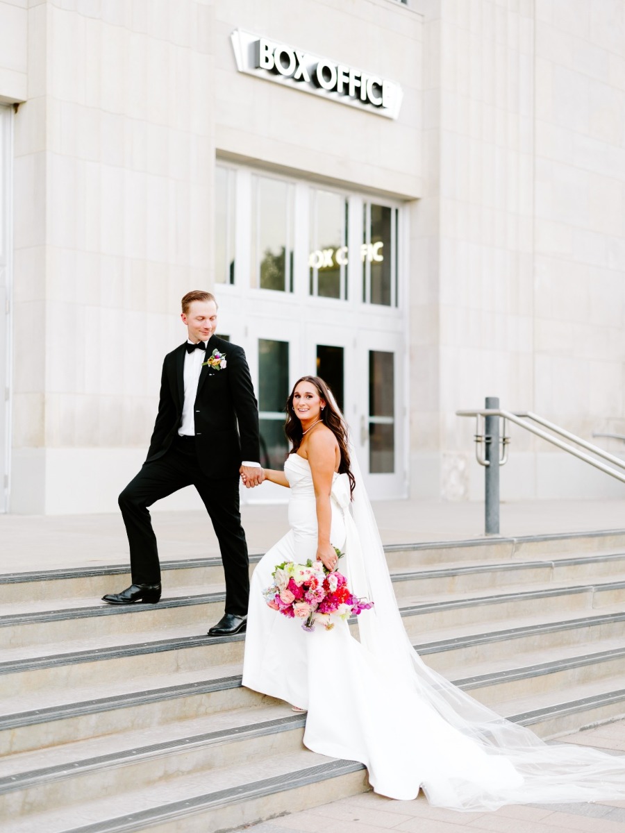 An OKC summer wedding with an absolutely joyful color palette