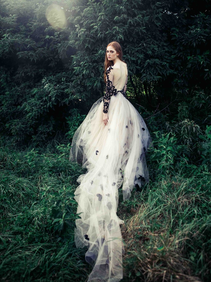 13 Witchy Wedding Gowns For Your Halloween Wedding